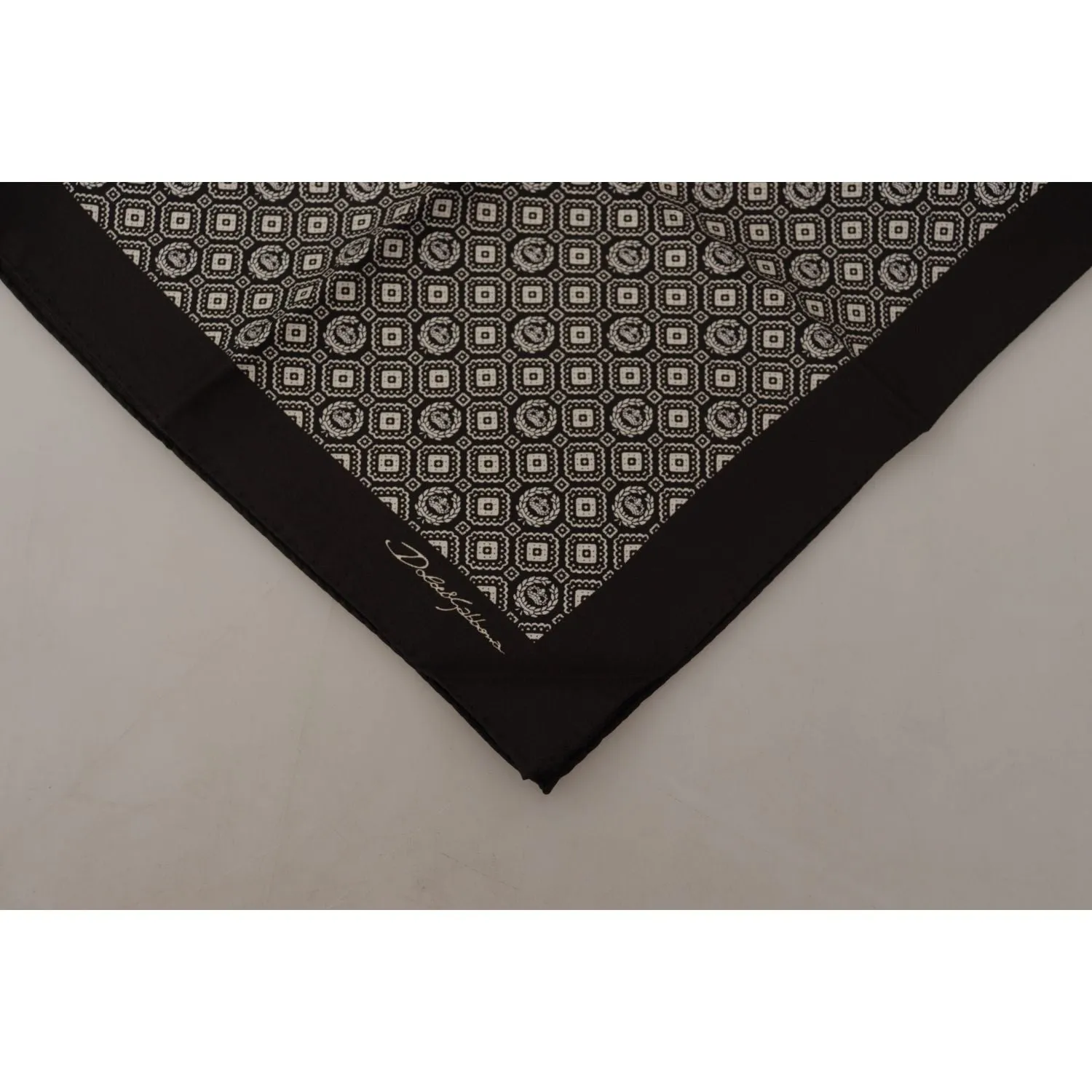 Dolce & Gabbana Elegant Black Silk Men's Scarf Wrap