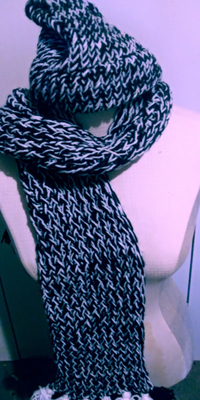 Handmade Beanie n Scarves Black and White Set